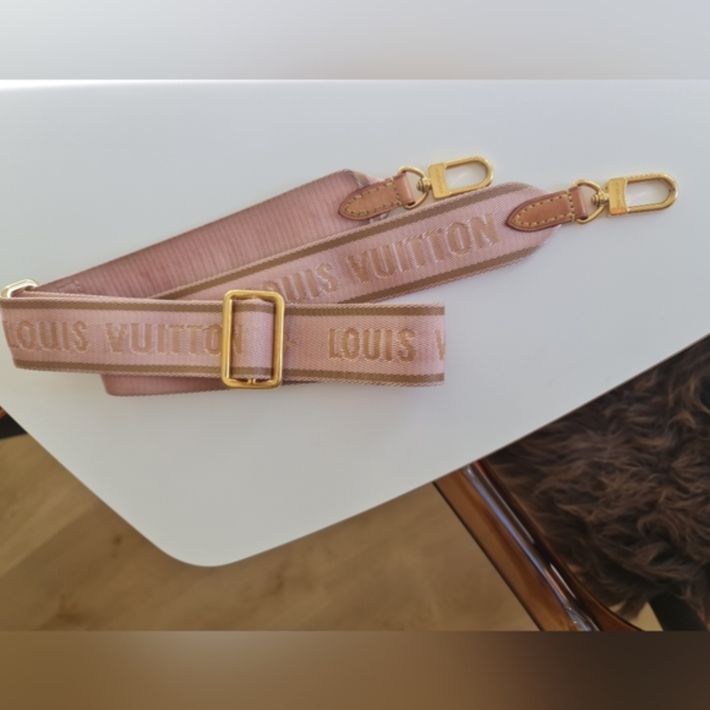 Louis vuitton thick strap